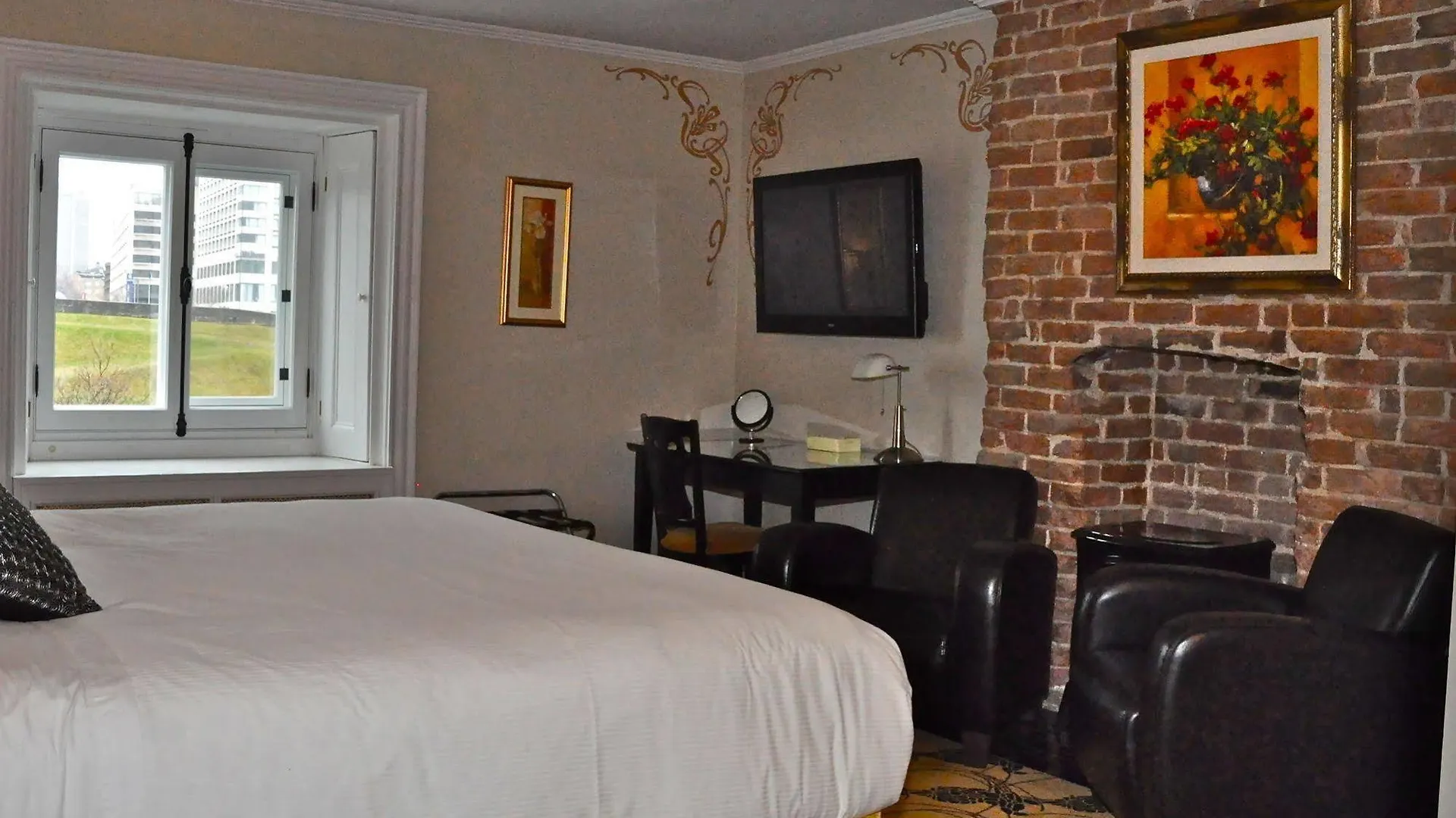 Hotel Manoir D'Auteuil Quebec City